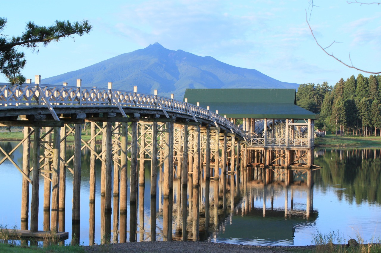 鶴の舞橋